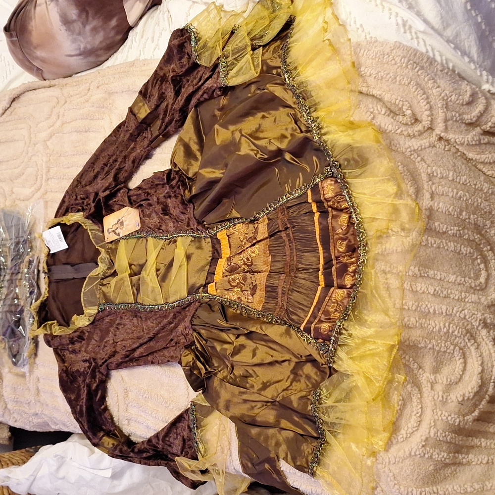 NEW, Woman Halloween Brown and Yellow Costume Dress. Medium/ Large 10-14